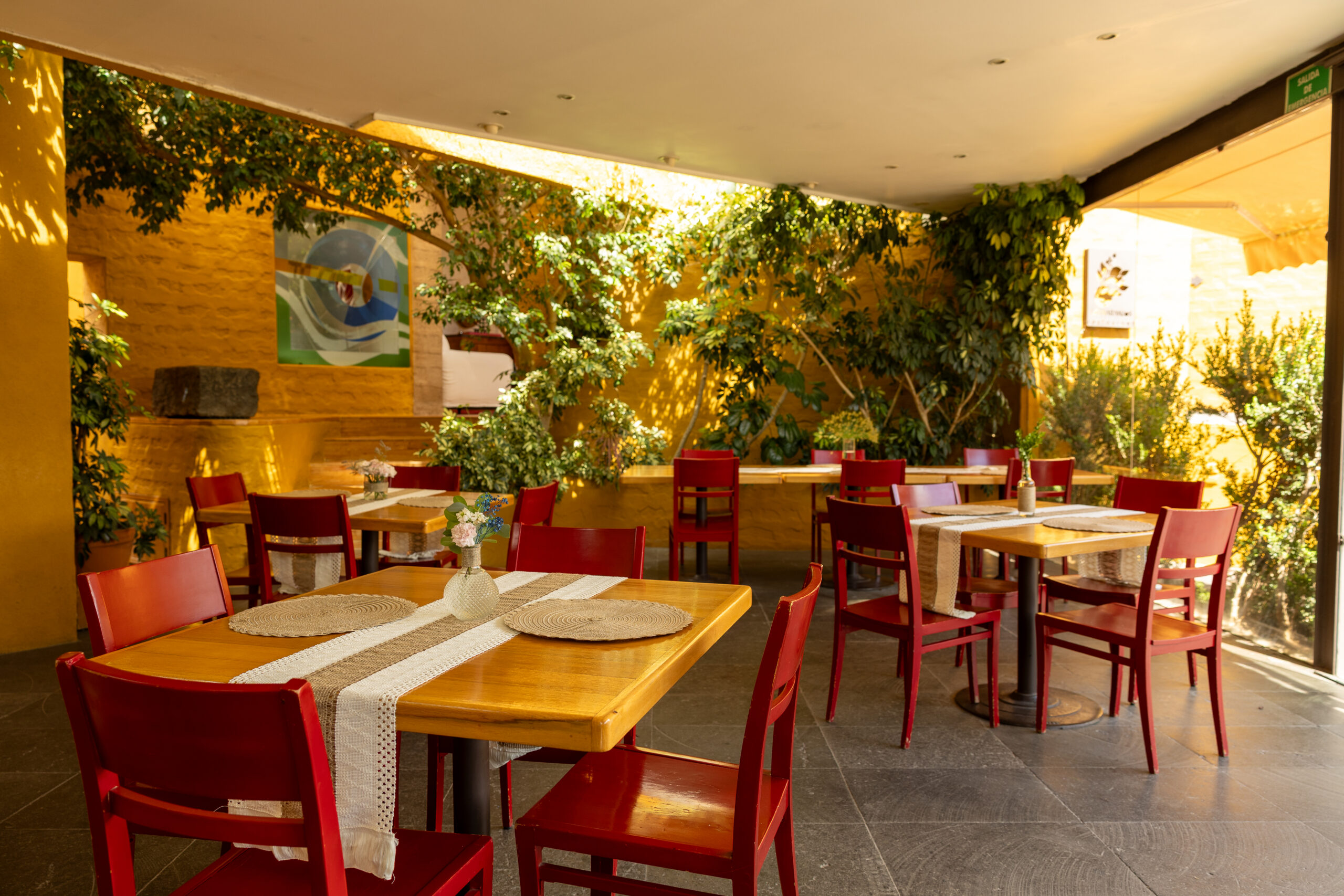 Interior del Restaurante Los Naranjos